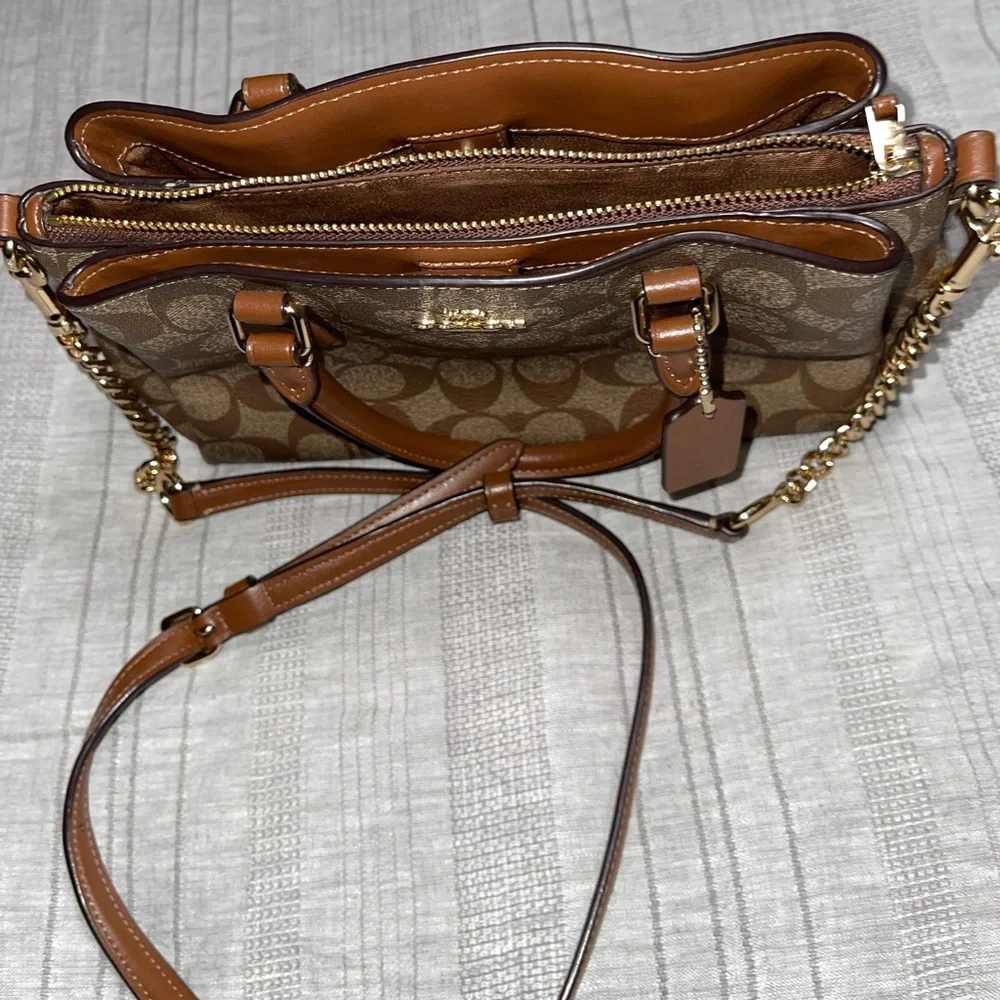 Coach mini signature sage carryall crossbody - Picture 2 of 5